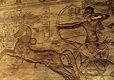 Chariots of Fire: The Role of Ancient Egyptian Chariots in Warfare blog image